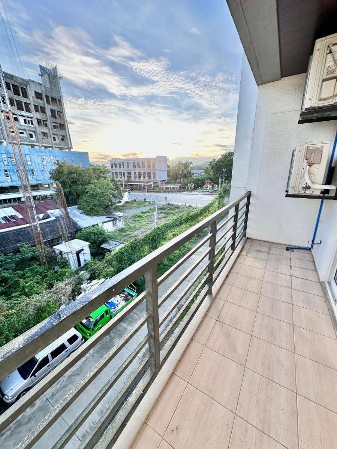 3 Smart Condominium In Cagayan De Oro City Exteriör bild